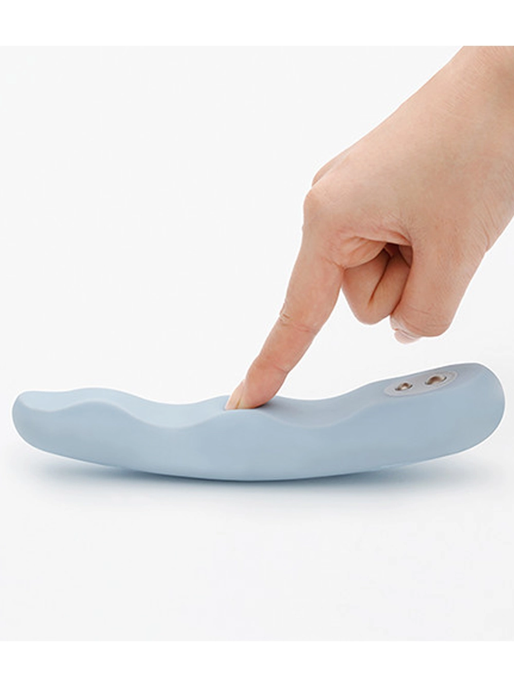 Iroha Minamo Rechargeable Vibrator 3 Iroha Minamo Rechargeable Vibrator - Image 3