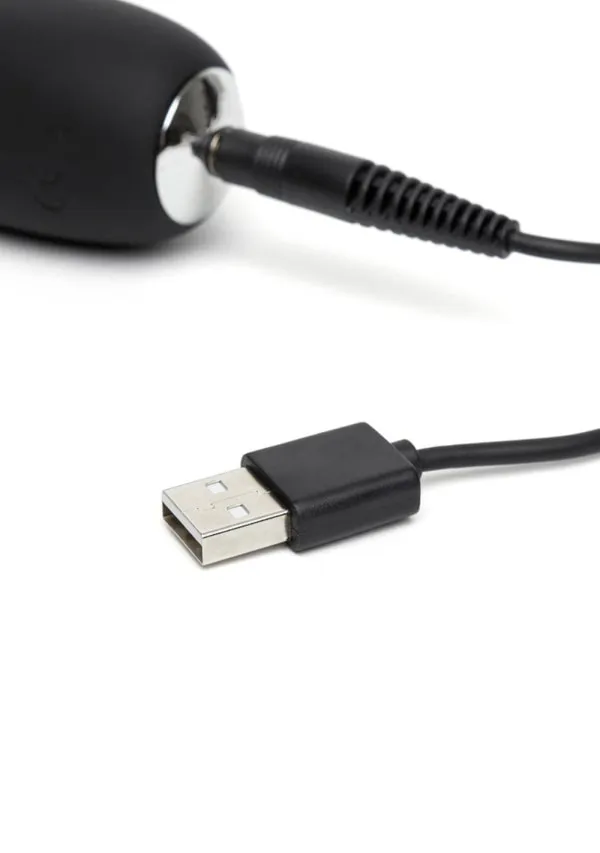 Lovehoney Happy Rabbit Slimline G-Spot Rechargeable Rabbit Vibrator 5 Lovehoney Happy Rabbit Slimline G-Spot Rechargeable Rabbit Vibrator - Image 5